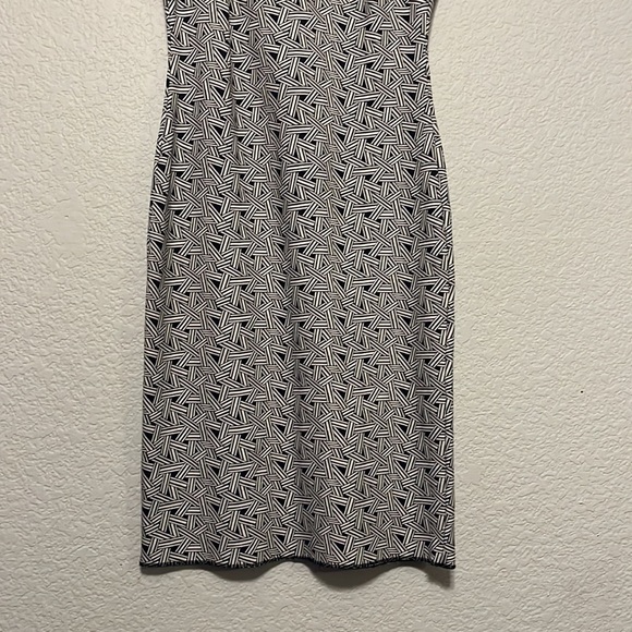 Diane Von Furstenberg Geo Print Dress - Picture 5 of 11